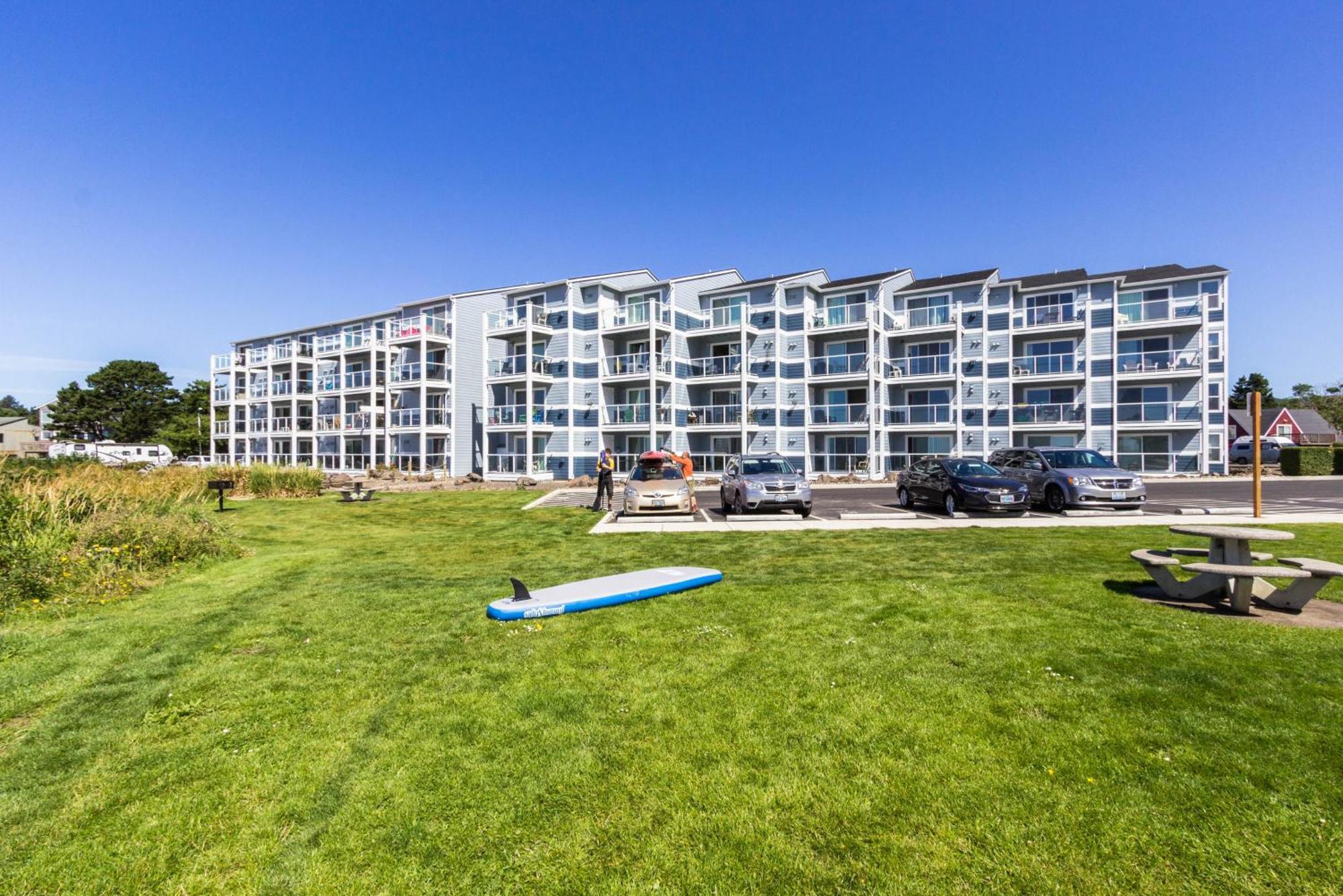 Waters Edge Apartment Salishan Beach Ruang foto
