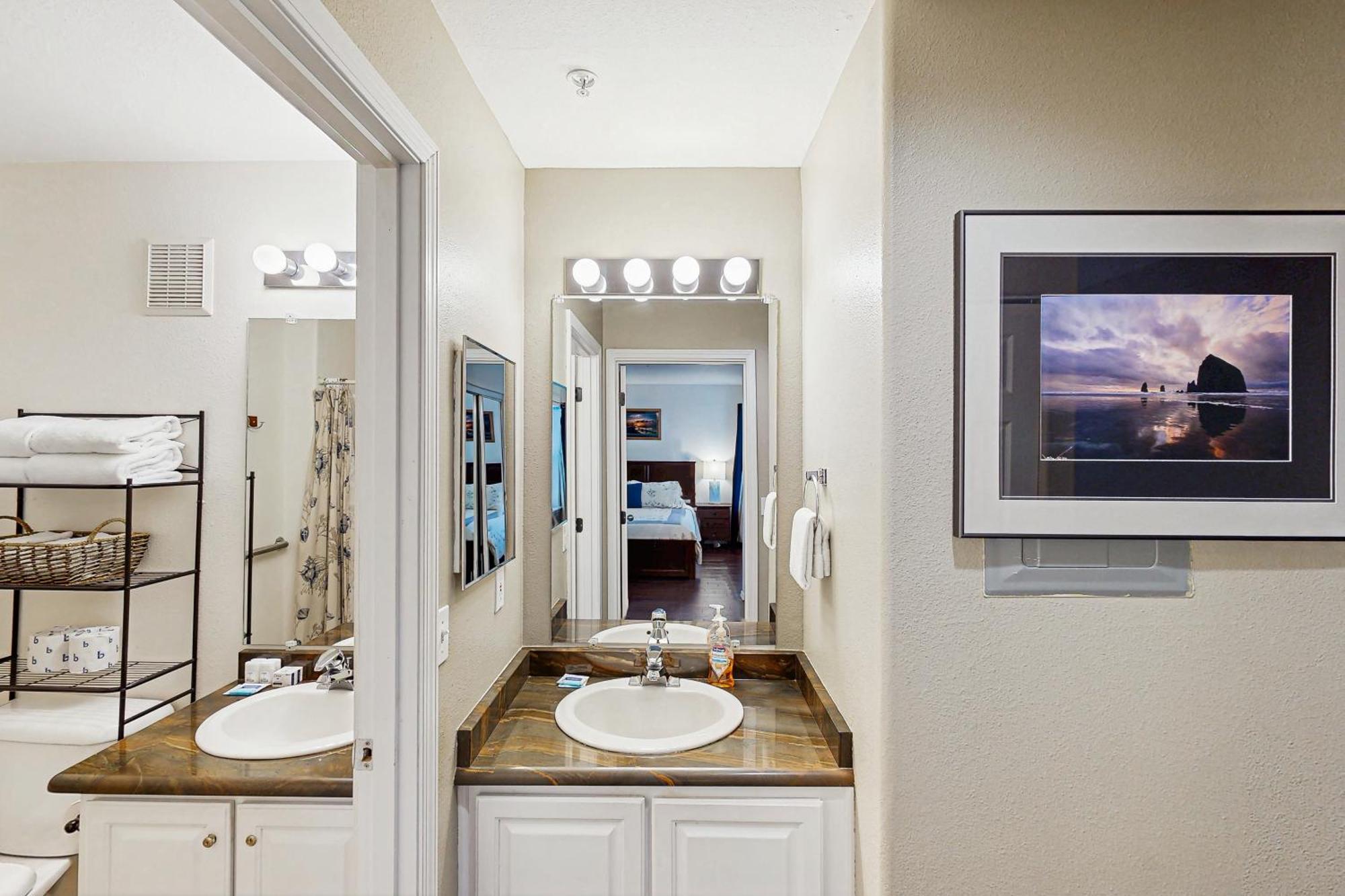 Waters Edge Apartment Salishan Beach Ruang foto